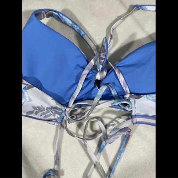 NWT BECCA Vintage Floral Halter Bikini‎ Top in Blue/Purple [SZ Large ] - Picture 9 of 11